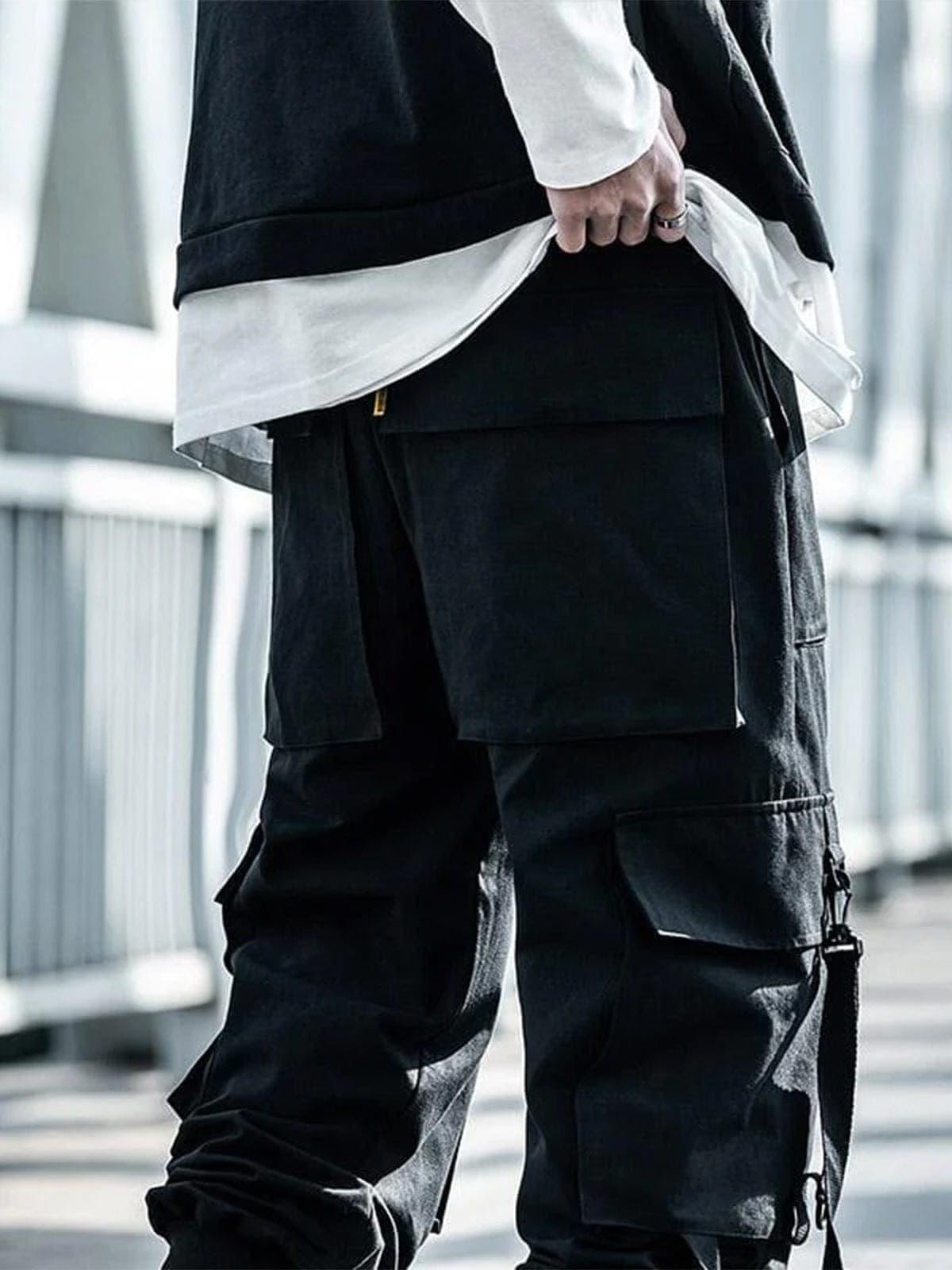 "Streamer Buckle" Cargo Pants